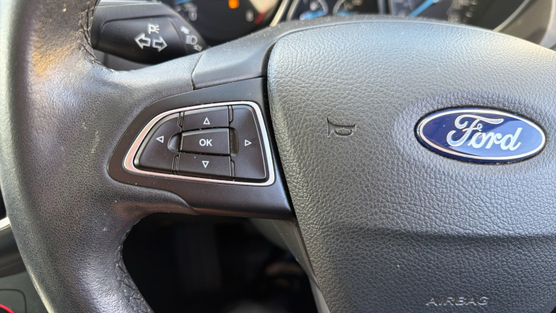 Ford Focus 1.0 EcoBoost Zetec 5dr Petrol Hatchback